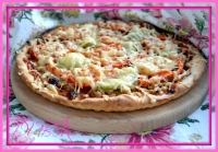 Пицца с фаршем и овощами